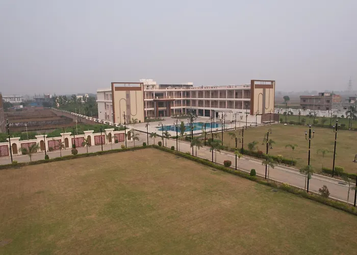 Nirvana Grand Hotel & Resort